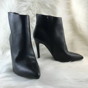 Candies Black High Heel Ankle Boot Women’s size 9